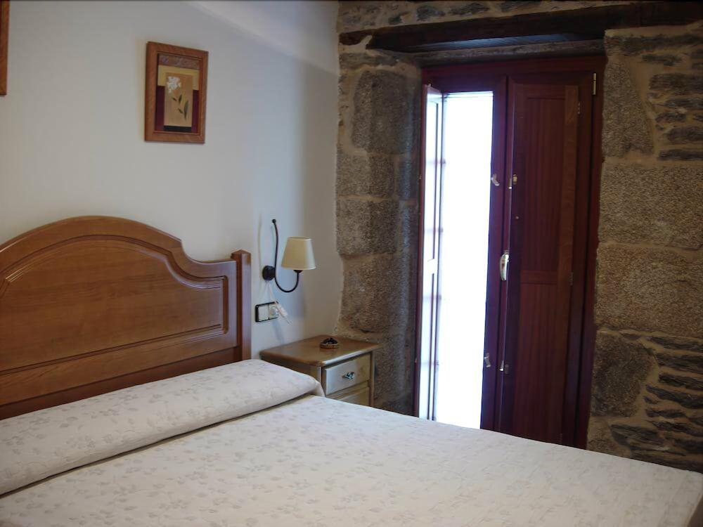 קסטרו קלדלאס Hotel Caldelas Sacra-Pension Rustica 3 Estrellas מראה חיצוני תמונה