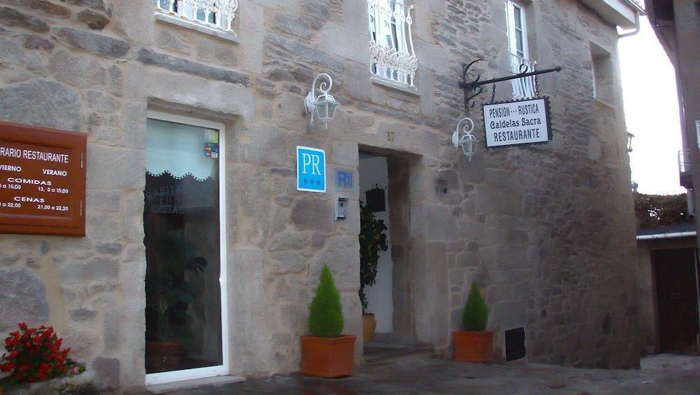 קסטרו קלדלאס Hotel Caldelas Sacra-Pension Rustica 3 Estrellas מראה חיצוני תמונה