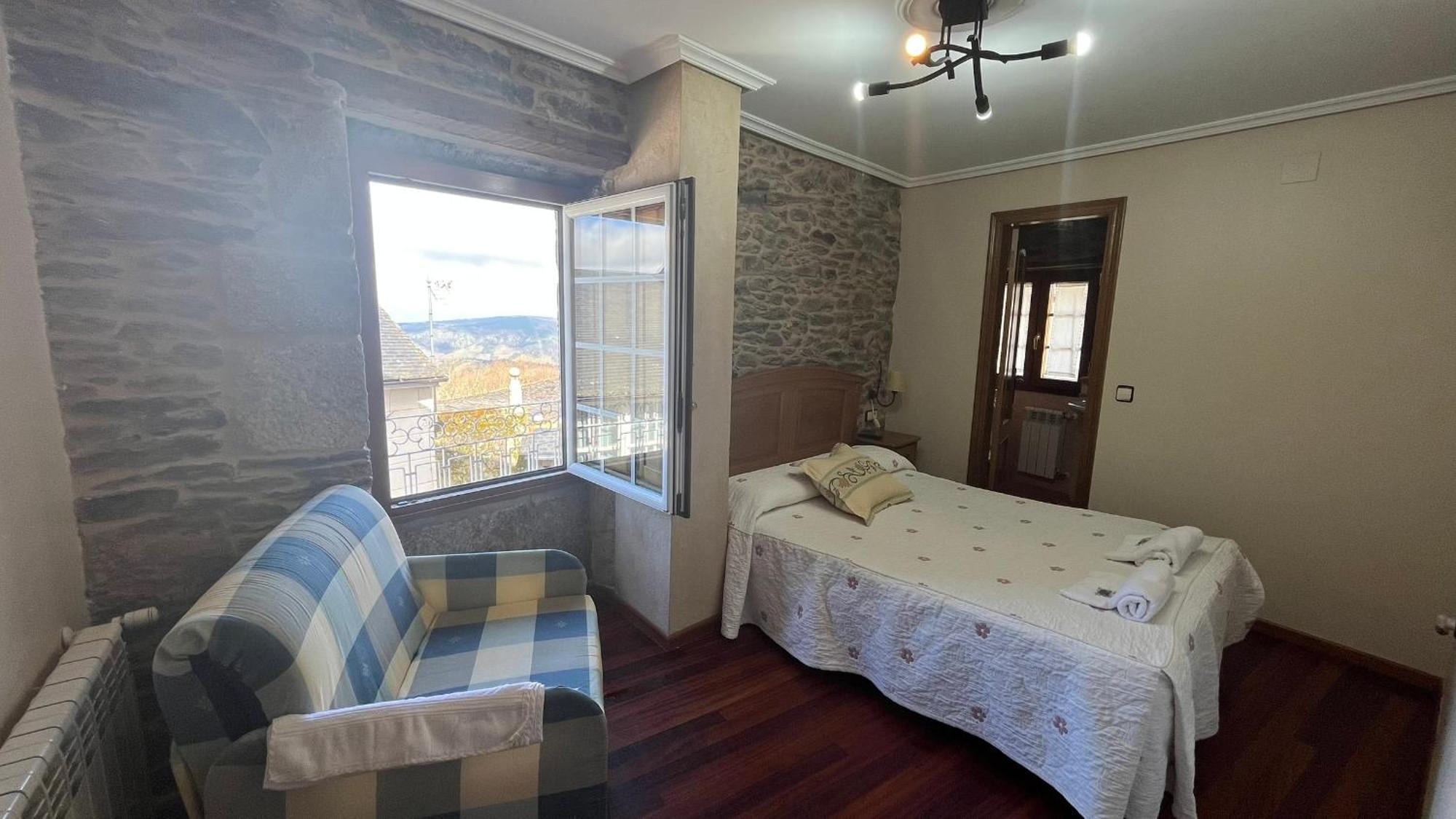 קסטרו קלדלאס Hotel Caldelas Sacra-Pension Rustica 3 Estrellas מראה חיצוני תמונה