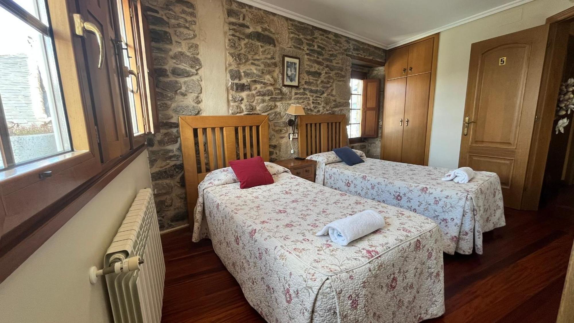 קסטרו קלדלאס Hotel Caldelas Sacra-Pension Rustica 3 Estrellas מראה חיצוני תמונה