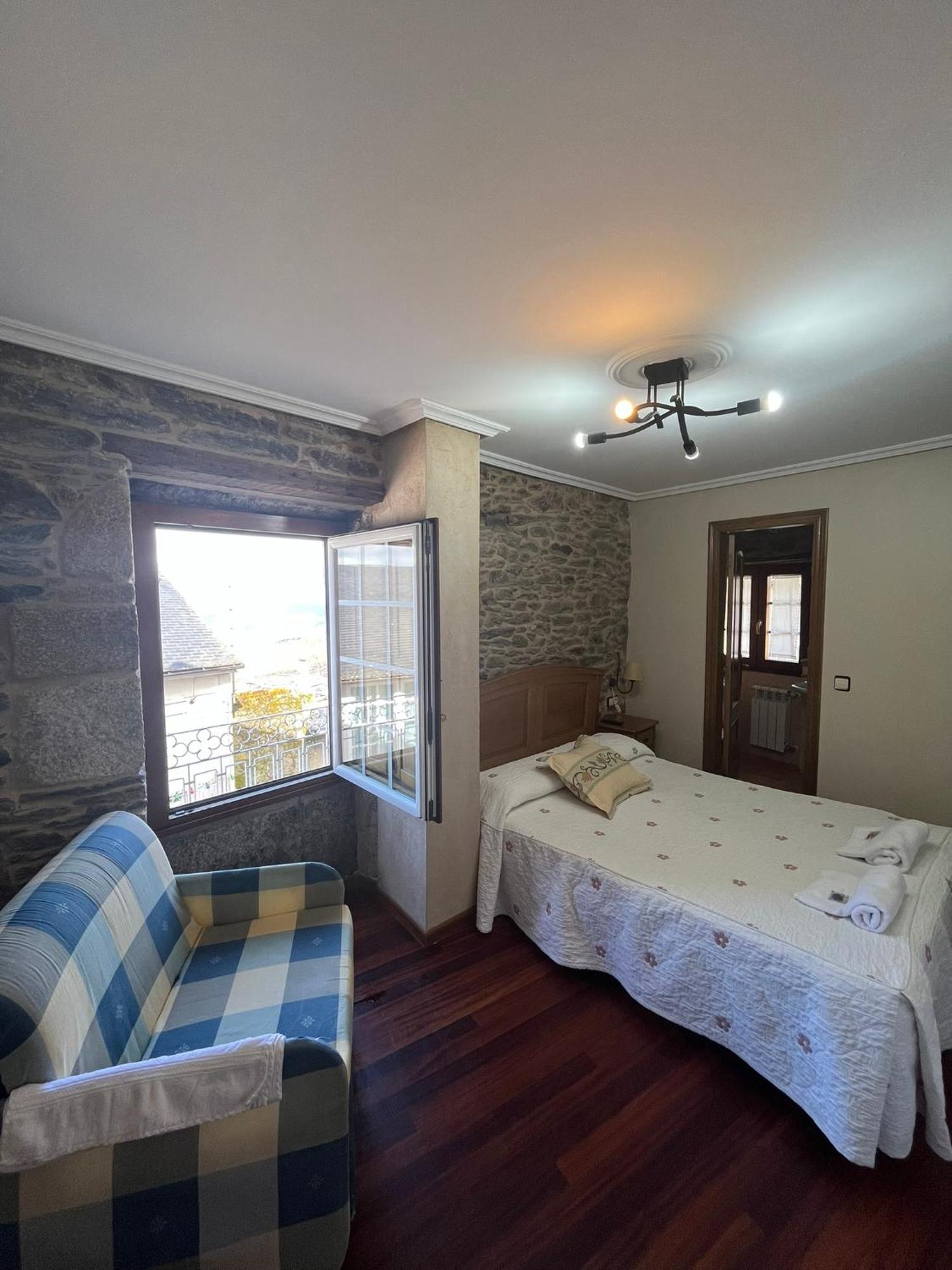 קסטרו קלדלאס Hotel Caldelas Sacra-Pension Rustica 3 Estrellas מראה חיצוני תמונה