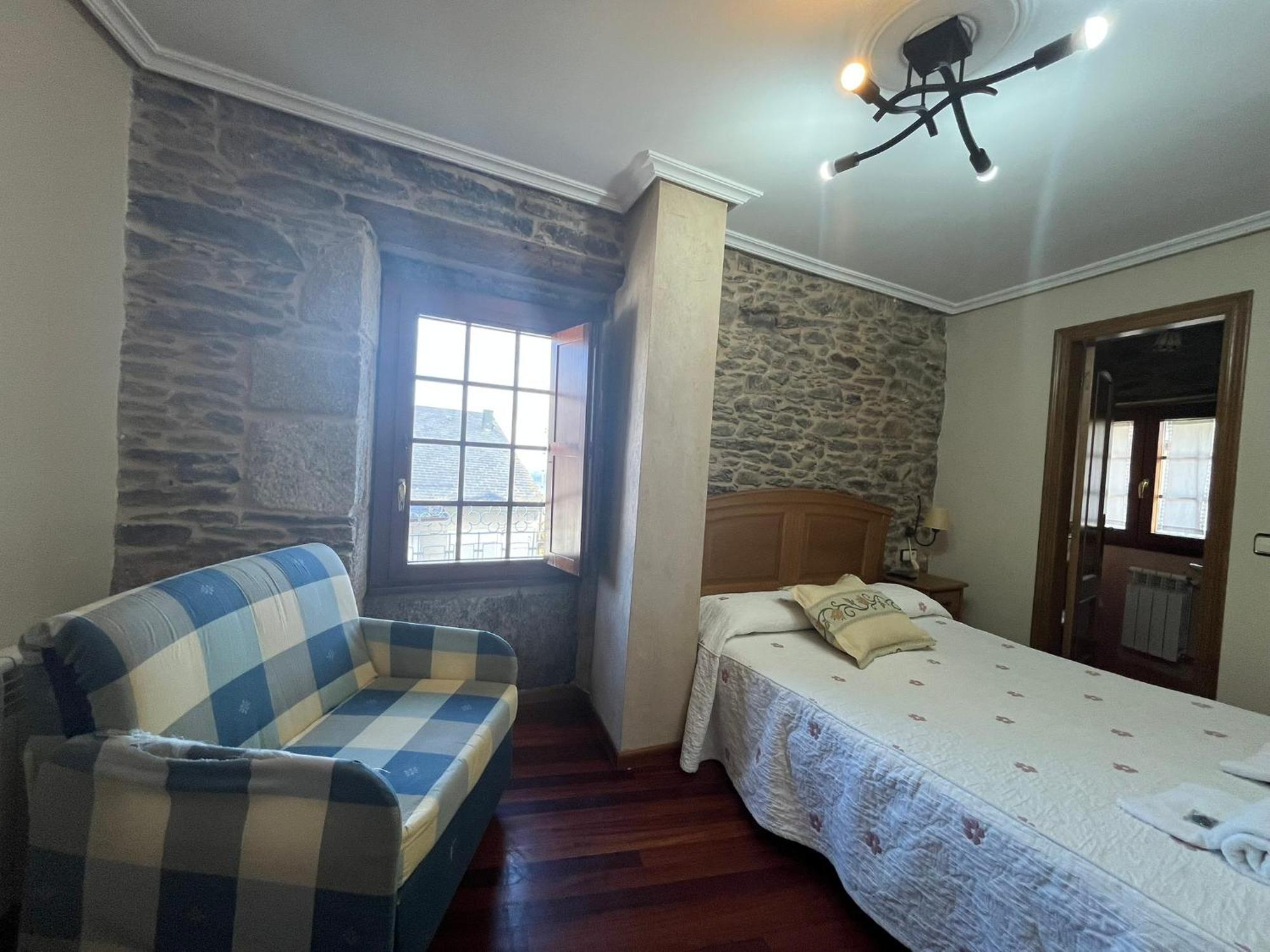 קסטרו קלדלאס Hotel Caldelas Sacra-Pension Rustica 3 Estrellas מראה חיצוני תמונה